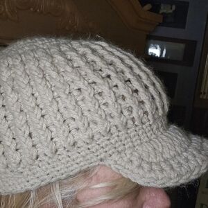 D&Y Cream Knit Beanie